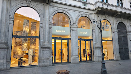 Massimo Dutti — 1