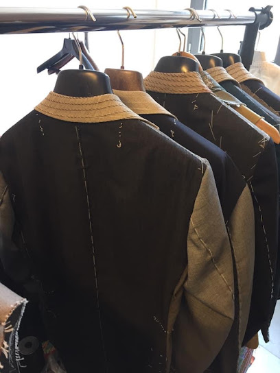 Sartoria San Babila Milano - Riparazioni Sartoriali — 1